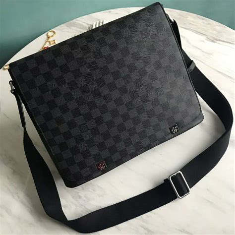 handtas heren louis vuitton|Louis Vuitton bags for men.